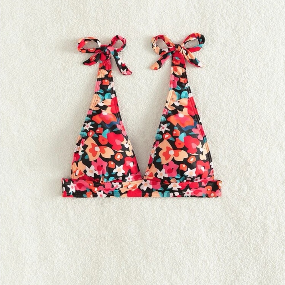 Floral bikini top